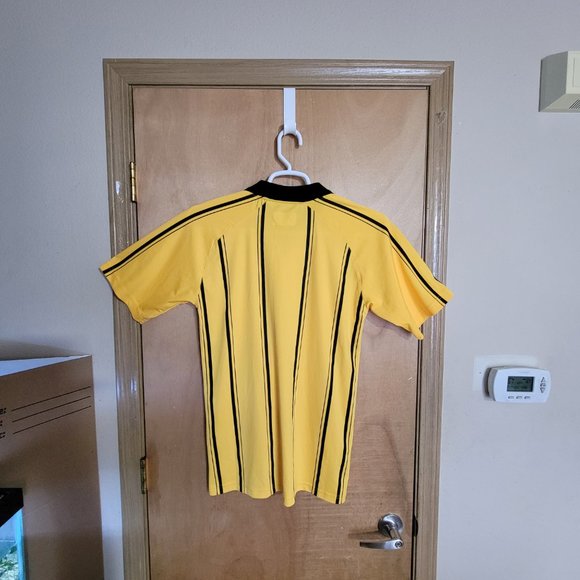 💜Referee Shirt Small Soccer The Whistle Line Brand - Picture 2 of 8